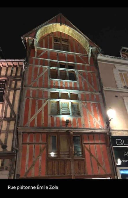 Superbe T2 De Caractere Au Centre Classe 3 Etoiles Troyes Zewnętrze zdjęcie